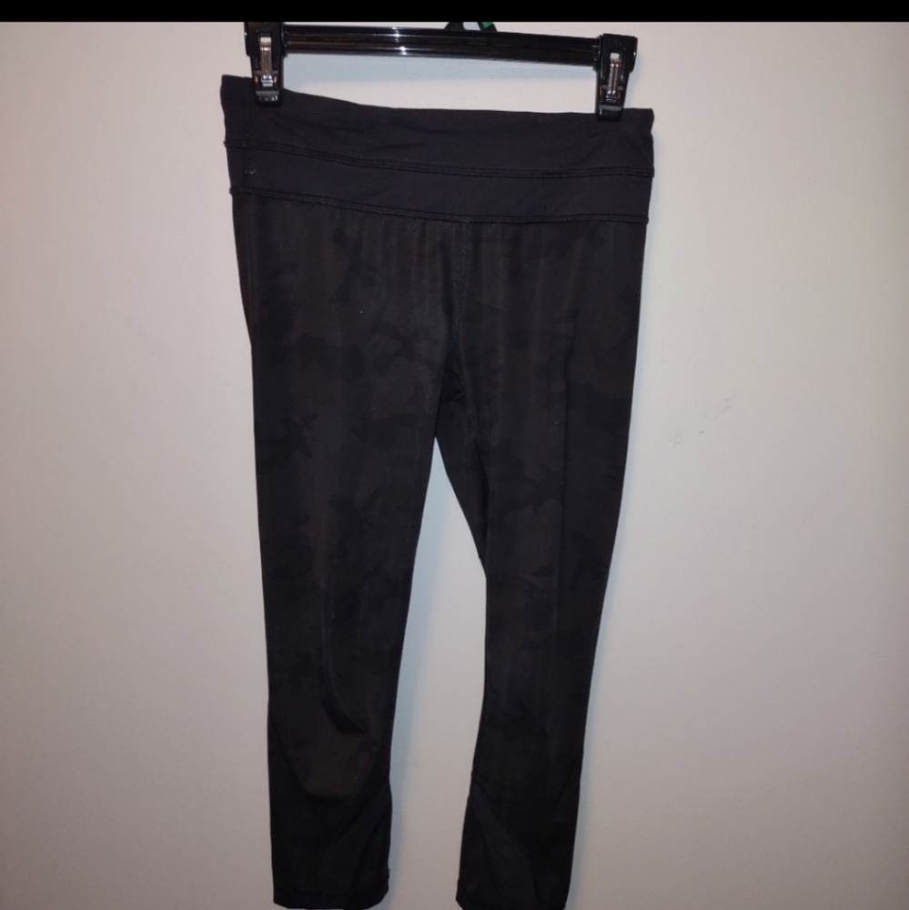 Lululemon run inspire camo leggings